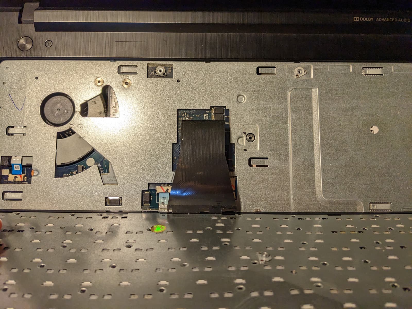 [DIY 筆電維修]Lenovo G500s筆電鍵盤如何更換?筆電鍵盤更換教學!