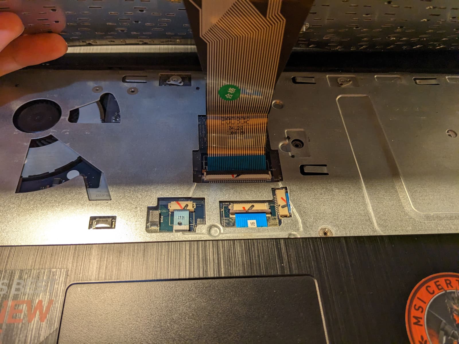 [DIY 筆電維修]Lenovo G500s筆電鍵盤如何更換?筆電鍵盤更換教學!